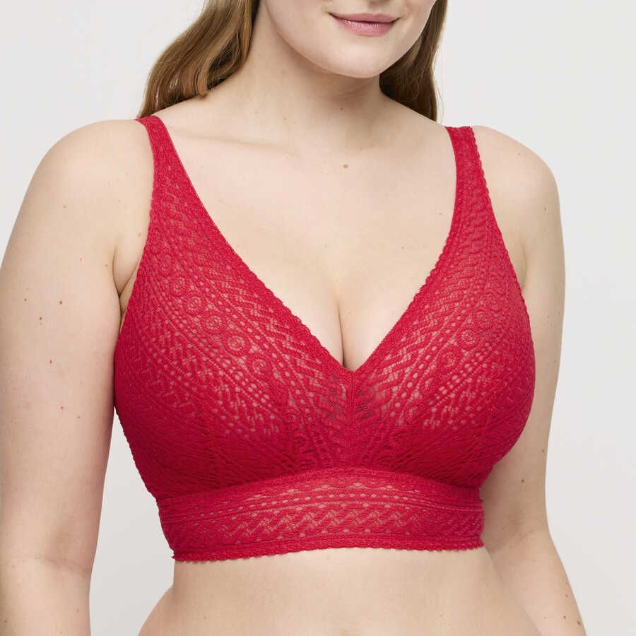 Montara in true red